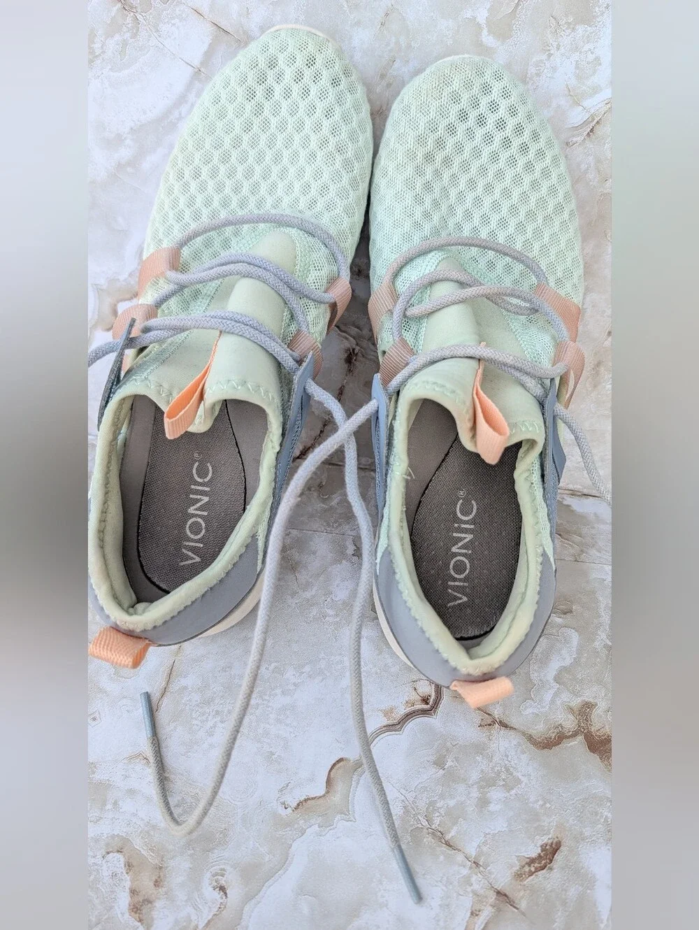 Vionic Adore Mint Mesh Running Shoes Woman's Sz 8